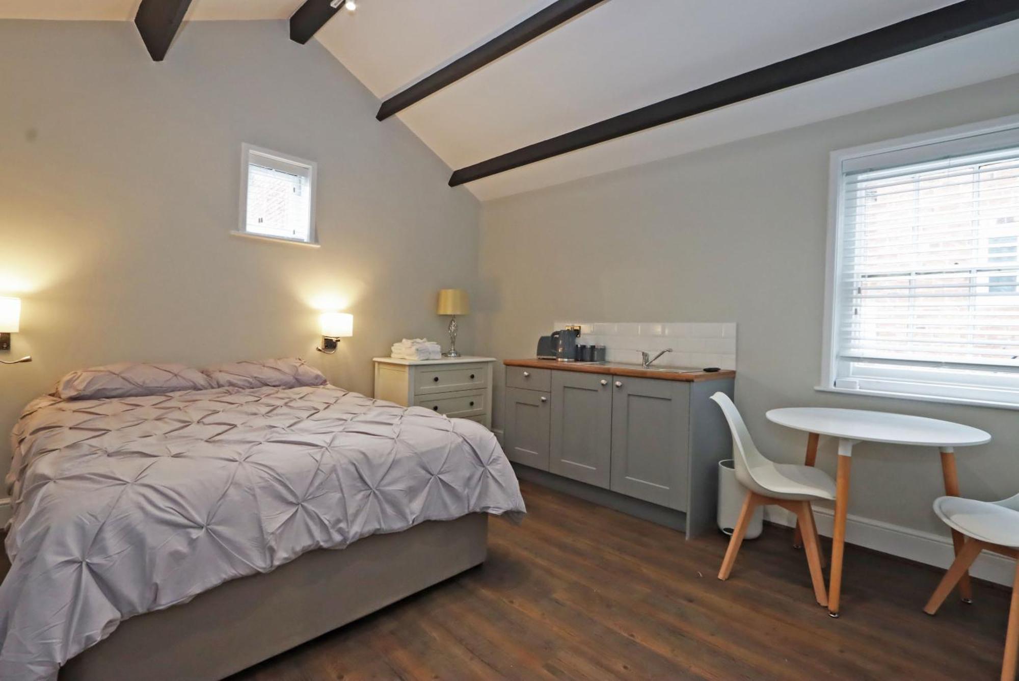 No.31 Castle Gate Hotel 2*
